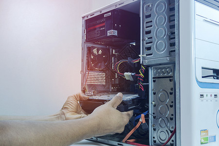 指尖穿梭，網絡連接 淺談電腦維修與計算機網絡工程服務